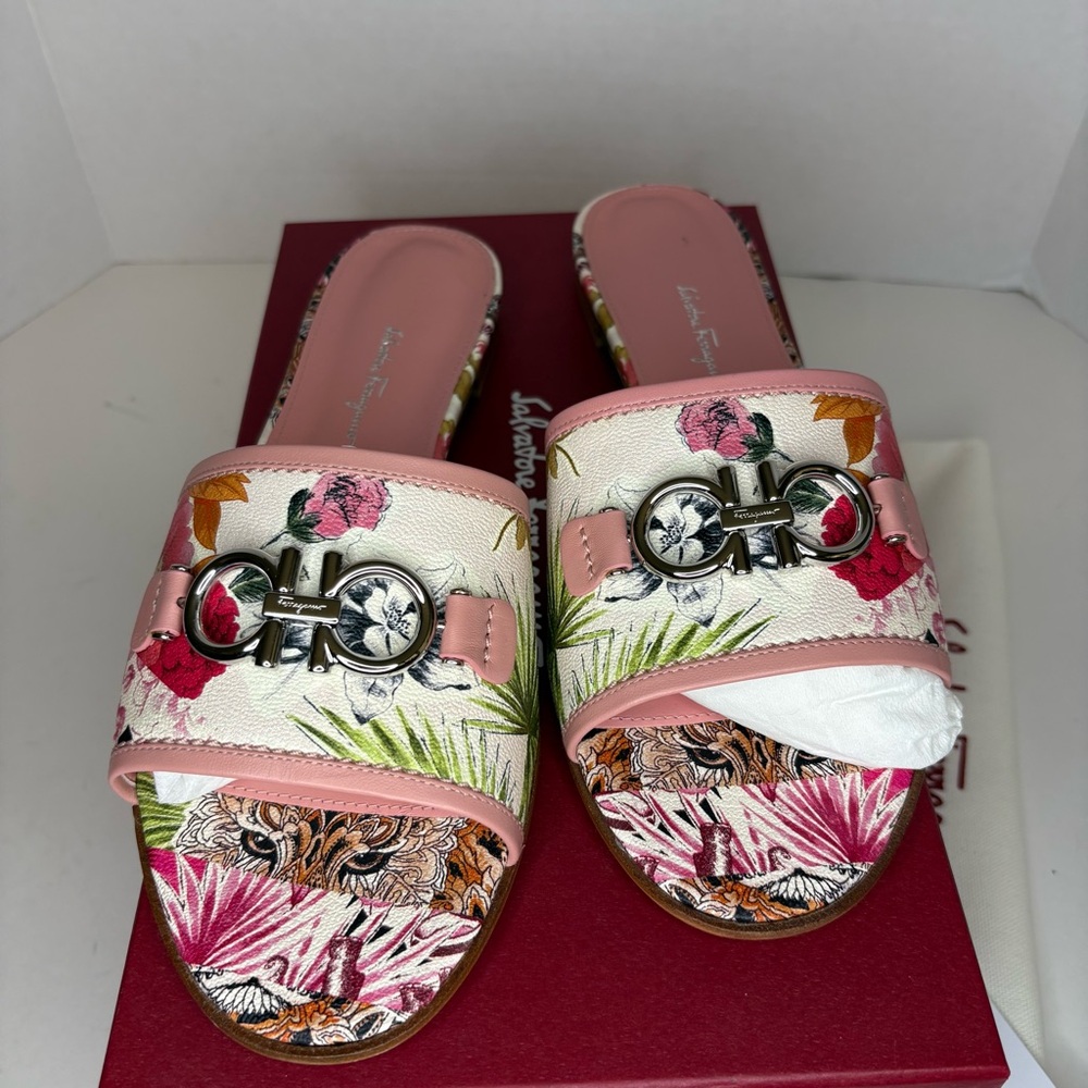Salvatore Ferragamo Pink Floral Slide Sandals - Picture 3 of 9